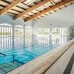 Ground Floor 2 Bed With Private Garden On Oasis Parque At38