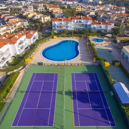 Ground Floor 2 Bed With Private Garden On Oasis Parque At38 דירה